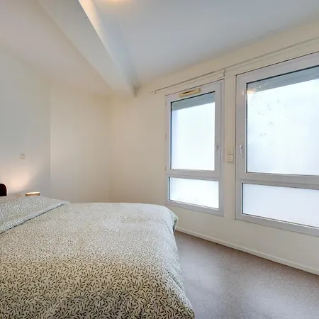 Cosy Proche Gare Apartament *